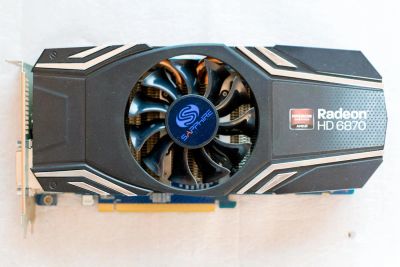 Лот: 10789935. Фото: 1. Sapphire HD 6870 1GB 256 bit. Видеокарты