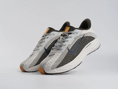 Лот: 25206980. Фото: 1. Кроссовки Nike Pegasus Plus. Кеды, кроссовки, слипоны