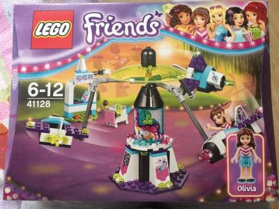 Лот: 10950782. Фото: 1. Lego Friends Парк развлечений... Конструкторы