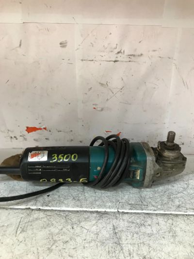 Лот: 18267589. Фото: 1. УШМ Makita 9565 CVL. Электроинструмент