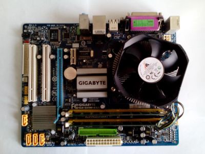 Лот: 4817801. Фото: 1. Системная тройка Gigabyte GA-G41M-ES2L... Материнские платы