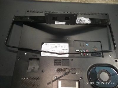 Лот: 14591426. Фото: 1. подставка tv Philips 42PFT6569... Кронштейны, стойки, подставки