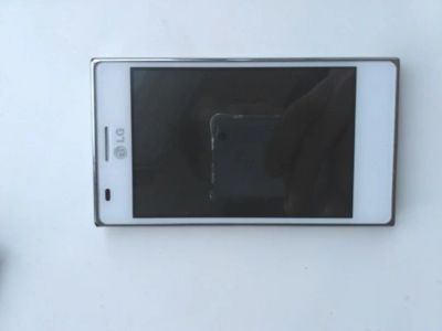 Лот: 7793401. Фото: 1. lg l5 dual. Смартфоны