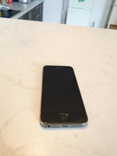 Лот: 10891766. Фото: 1. Iphone 5s в идеальном состоянии. Смартфоны