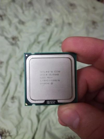 Лот: 9559393. Фото: 1. Процессор Intel Celeron E3200... Процессоры
