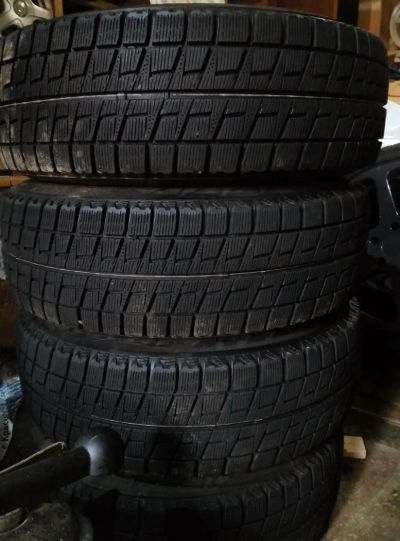 Лот: 8371429. Фото: 1. Зимние шины Bridgestone REVO2... Шины