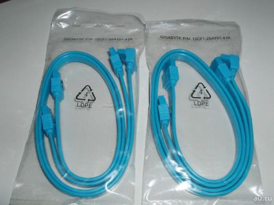 Лот: 9016746. Фото: 1. Кабель SATA, 4шт, Gigabyte 12CF1-2SAT01-41R. Шлейфы, кабели, переходники