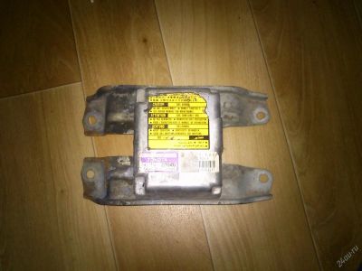 Лот: 3368108. Фото: 1. Блок управления SRS airbag toyota... Электрооборудование