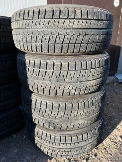 Лот: 19705453. Фото: 1. Bridgestone Blizzak RevoGZ, 215... Шины