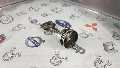 Лот: 23591149. Фото: 1. Шатун Smart City-Coupe M160.910... Двигатель и элементы двигателя
