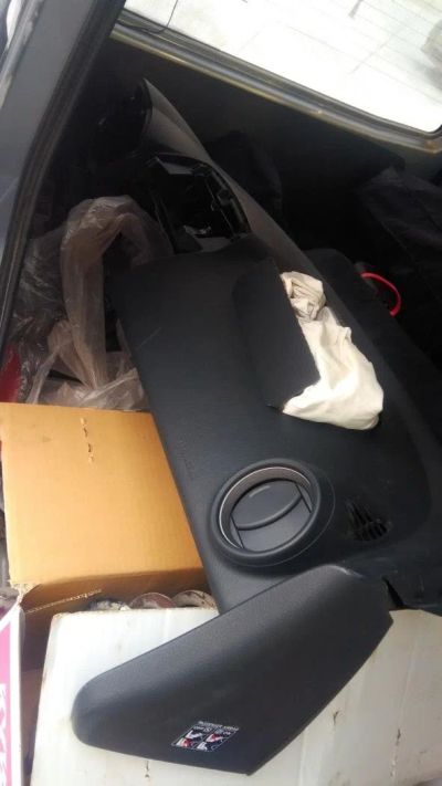 Лот: 10948237. Фото: 1. Airbag сработавшие Rav4. Салон