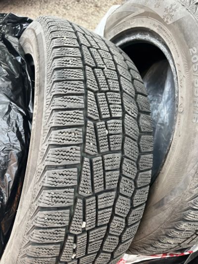 Лот: 23707459. Фото: 1. Шины зимние Viatti Brina 205-55-16. Шины