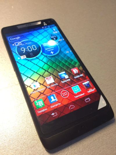 Лот: 8187356. Фото: 1. Смартфон Motorola Razr I (Droid... Смартфоны