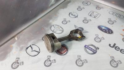 Лот: 23583383. Фото: 1. Шатун Mitsubishi Outlander 4B12... Двигатель и элементы двигателя