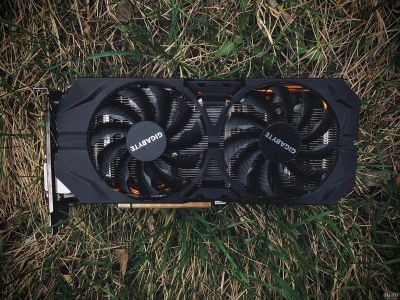 Лот: 17577505. Фото: 1. Видеокарта AMD Gigabyte R9 390... Видеокарты