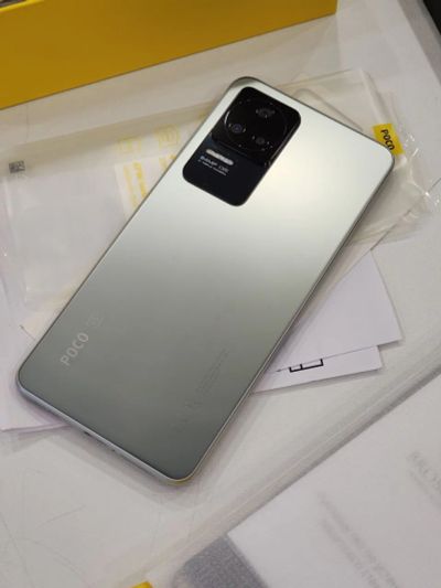 Лот: 20675842. Фото: 1. Xiaomi Poco F4 5G 8Gb/256Gb. Серебристый... Смартфоны