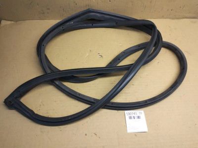 Лот: 21396254. Фото: 1. Уплотнитель двери Mazda Premacy... Кузов