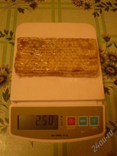 Лот: 1103913. Фото: 1. Сотовый мёд 250 грамм = 250 рублей... Другое (кондитерские изделия, конфеты)