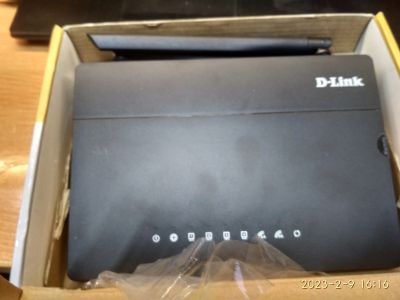 Лот: 19946586. Фото: 1. Роутер D-Link wi-fi AC750. Маршрутизаторы (роутеры)