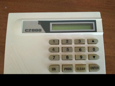 Лот: 20030622. Фото: 1. Пульт охранный ПКУ "С-2000" неисправно... Сигнализации, датчики противопожарные, охранные
