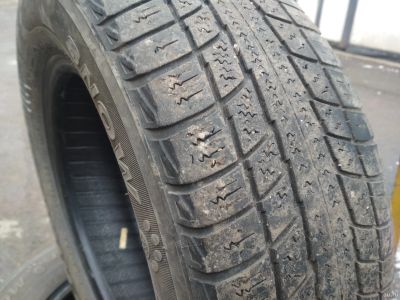 Лот: 14843359. Фото: 1. Шины зимние 175/70 R13 Triangle... Шины