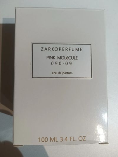 Лот: 25800776. Фото: 1. Zarkoperfume pink molecule 090... Женская парфюмерия