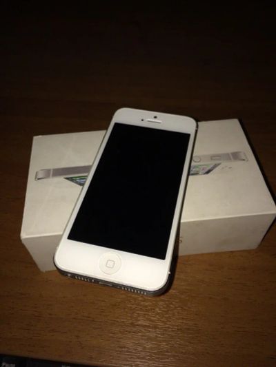 Лот: 7843740. Фото: 1. iphone 5. Смартфоны