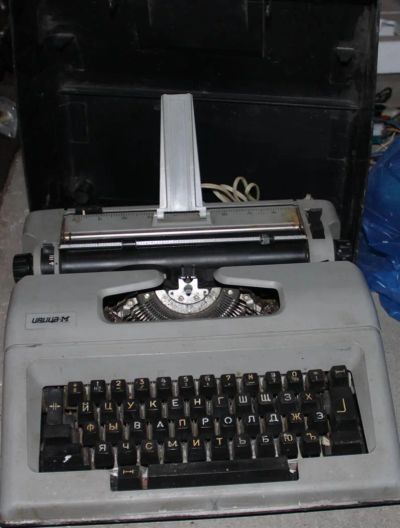 Лот: 3441638. Фото: 1. печатная машинка. Другое (антиквариат)
