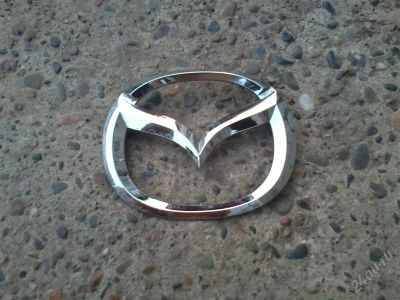 Лот: 2913257. Фото: 1. Эмблема Mazda на пятую дверь ориг... Другое (оснащение, оборудование, аксессуары)
