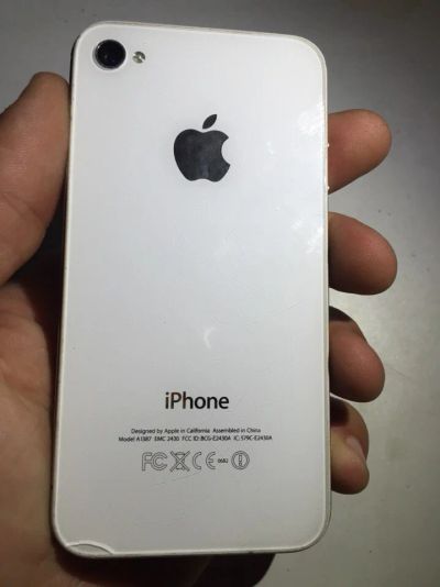 Лот: 6176120. Фото: 1. Iphone 4s 16gb. Смартфоны
