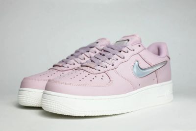 Лот: 16834600. Фото: 1. Кроссовки женские Nike Air Force... Кеды, кроссовки, слипоны