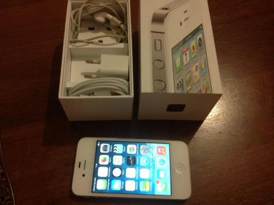 Лот: 4412316. Фото: 1. iPhone 4S 16gb white полный комплект... Смартфоны