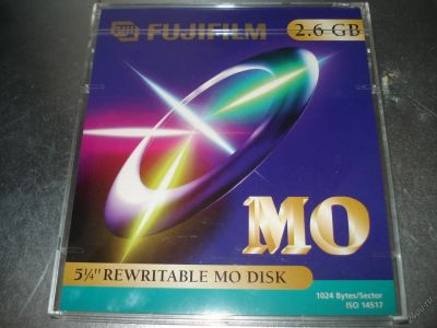 Лот: 5745279. Фото: 1. Оптический диск Fujifilm MO-Media... Другое (носители информации)