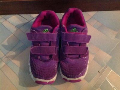 Лот: 10311776. Фото: 1. Кроссовки adidas 31р. Кеды, кроссовки
