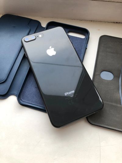 Лот: 15668124. Фото: 1. iPhone 8 Plus 64 gb РСТ. Смартфоны