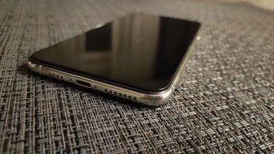 Лот: 19340362. Фото: 1. iPhone Xs Max 256 GB Белый. Смартфоны