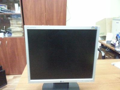 Лот: 6982068. Фото: 1. Монитор LG Flatron L1751S-SN. ЖК-мониторы