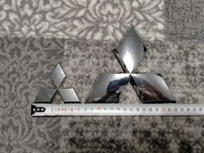 Лот: 19657466. Фото: 1. шильдик , эмблема, логотип Mitsubishi... Детали тюнинга