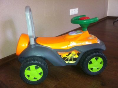 Лот: 6288411. Фото: 1. Машина толокар для любимых деток. Машины и техника