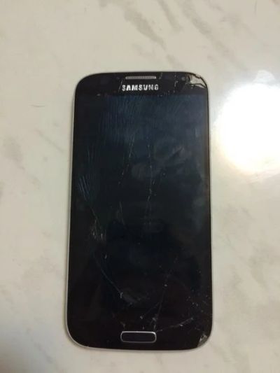 Лот: 6688389. Фото: 1. samsung galaxy s4. Смартфоны