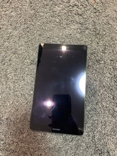 Лот: 21143445. Фото: 1. Планшет Huawei BG2-W09. Планшеты