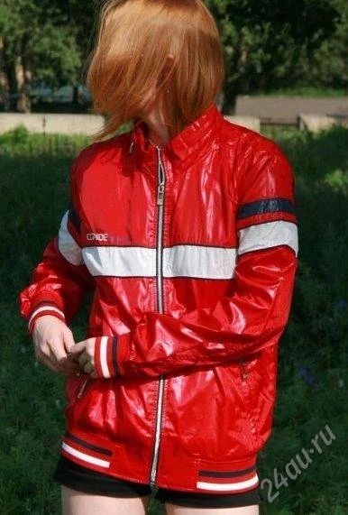 Лот: 860890. Фото: 1. Ветровка унисекс. Верхняя одежда