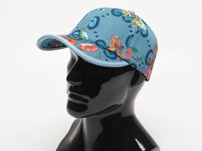 Лот: 22156676. Фото: 1. Кепка Gucci. Шарфы, платки