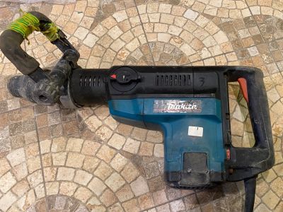 Лот: 15465954. Фото: 1. Перфоратор Makita HR5001C. Электроинструмент