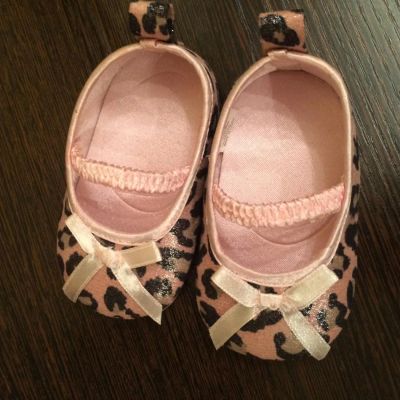Лот: 4608867. Фото: 1. Пинетки для девочки, Carters 3-6... Пинетки
