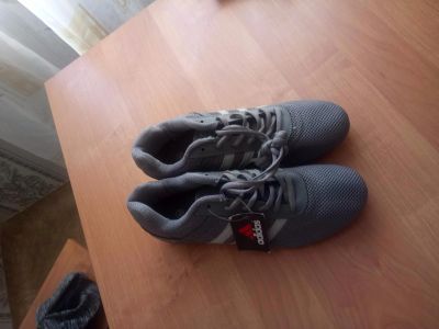Лот: 12744780. Фото: 1. кросы adidas. Кеды, кроссовки, слипоны