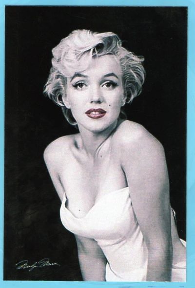 Лот: 17947149. Фото: 1. Marilyn Monroe/Мэрилин Монро-глянцевая... Открытки, конверты