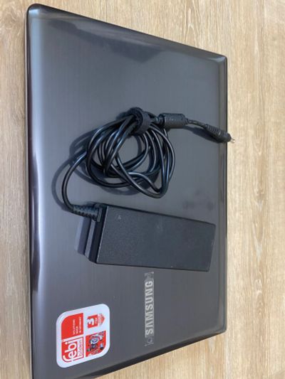Лот: 21701681. Фото: 1. Ноутбук Samsung. Ноутбуки