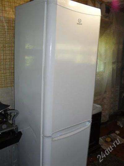Лот: 1170394. Фото: 1. INDESIT B 18 .025. Холодильники, морозильные камеры