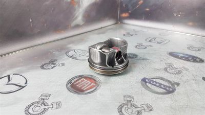 Лот: 23586460. Фото: 1. Поршень Jeep Grand Cherokee EHD... Двигатель и элементы двигателя